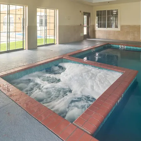 Platinum Inn & Suites Webster